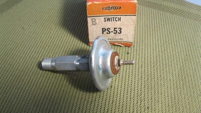 New 1955 Chevrolet oil pressure switch , old school look,  USA, 1998082 - image 1 of 2