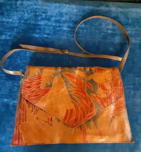 Shoulder Bag Hand Tooled and Painted. Vintage, Hand made in India - Picture 1 of 4