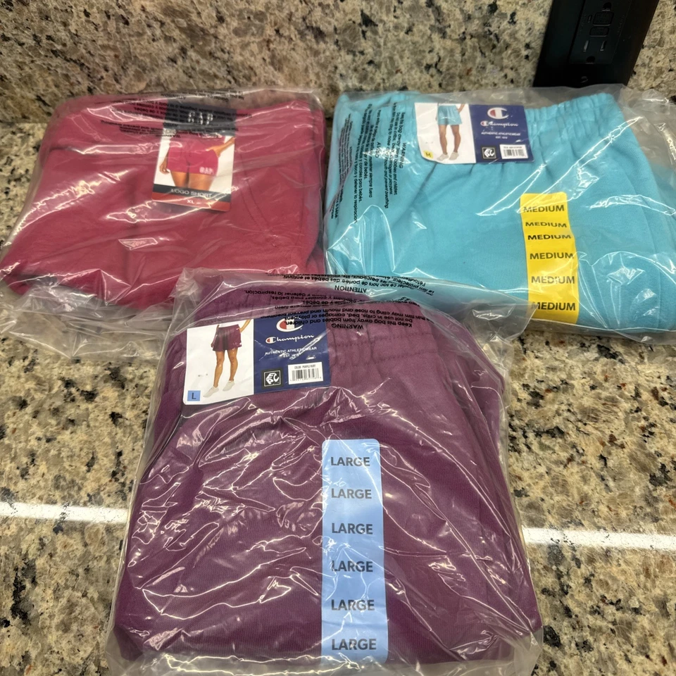 Champion Authentic Athleticwear Women's French Terry Short Size M Aqua Excursion