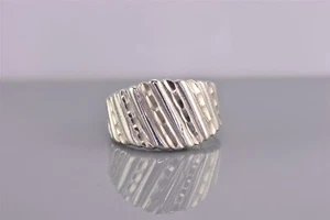 Anillo de plata esterlina de 12 mm corte diamante estriado banda cónica talla: 6,5 - Imagen 1 de 8