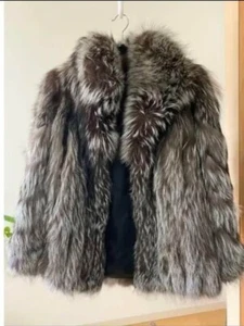 Saga Fox Damen mittellanger Echtpelzmantel Gold Etikett braun weiß authentisch TS1 - Bild 1 von 11