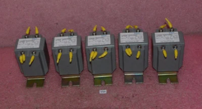 Lote de 5 transformadores de corriente eléctrica Fuji tipo FSCP-5 Foto 1 de 4