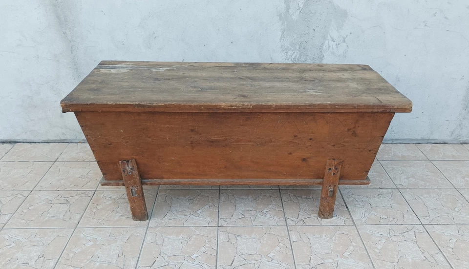 Ancien pétrin en pin - Photo 1/4