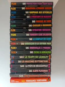 SET mit 18 Büchern "SAS" (zwischen Nr. 46 und 123) / Gérard De Villiers (PLON) (Lot8) - Bild 1 von 8