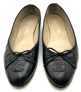 Chanel Black Leather and Patent Leather CC Ballet Flats Size 38.5 - Picture 1 of 17