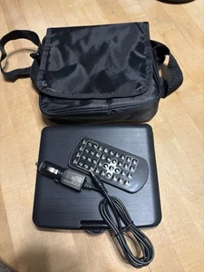 Kit Reproductor DVD Portátil Onn 7" Pantalla Auriculares Bolsa de Transporte Control Remoto ONA19DP006 - Imagen 1 de 20