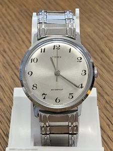 1969 Timex Marlin Vintage Waterproof Sweeping Second Mechanical Watch MINTY! - Picture 1 of 10