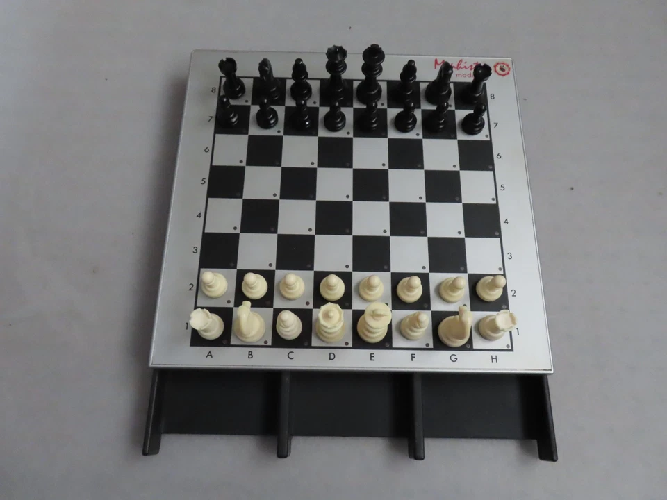 Mephisto Schachcomputer Modular ohne Module - Bild 1 von 4