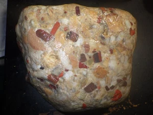 Beautiful Pudding Stone 8 lbs 5.0 oz Fully Loaded - Picture 1 of 5