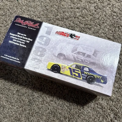 Dale Earnhardt #15 Wrangler 1979 Ventura Legend Series Foto 1 de 3
