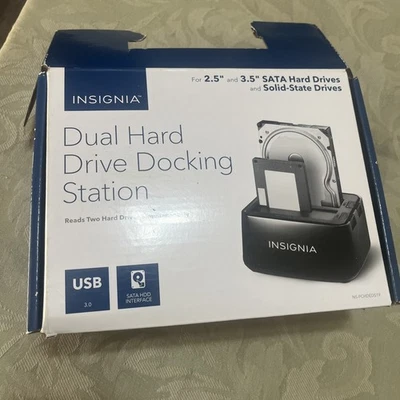 Insignia Dual Hard Drive Docking Station NS-PCHDEDS19, Open Box - Image 1 of 3