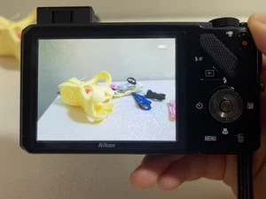 Nikon COOLPIX S9600 16.0MP 22x Optical Zoom Digitalkamera - Picture 1 of 5