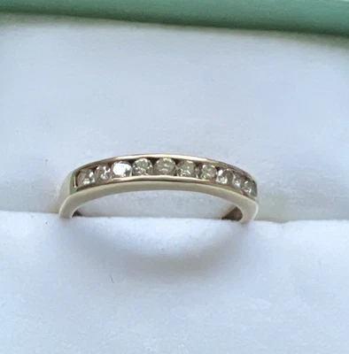 Vintage 9ct Yellow Gold 0.11ct  10 Diamond Eternity  Ring  Size J 1/2 Hallmarked - Image 1 of 4