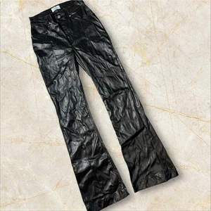 Revice Women's Leather Jeans Size 30 x 33 Black Made in USA 100 Cotton Flare W04 - Picture 1 of 5