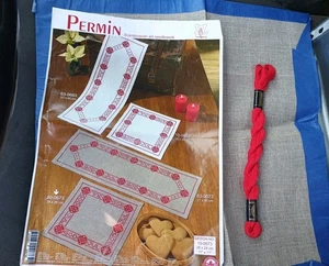 Navidad Dinamarca Permin. Kit de topper de mesa de lino Started. Solo 1 madeja de hilo - Imagen 1 de 5