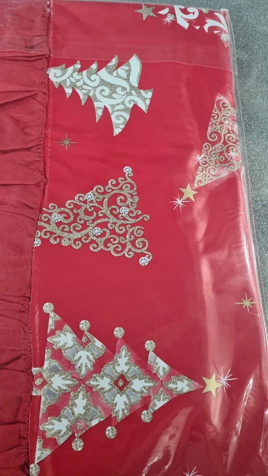 Tovaglia Cerata Natalizia con bordo volant 2 Misure x6 x12 Idea Regalo - Immagine 1 di 1