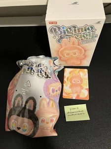 Happiness PopMart Labubu The Monsters Big Into Energy Serie Vinyl Plüsch Anhänger - Bild 1 von 3