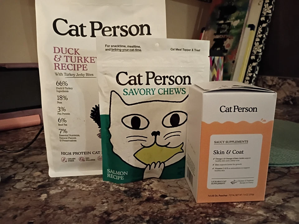 Paquete y ahorro de comida seca para gatos marca persona gato, bolsa de suplementos y golosinas Foto 1 de 1