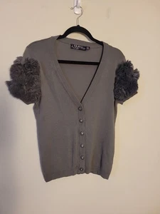 Twelve LA Grey Cardigan Sweater Sz M Fitted V-neck  Flower Embellished - Picture 1 of 7