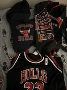 Vintage Chicago Bulls Lot - Picture 1 of 11