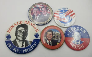 Lotto 5 bottoni spille campagna politica Ronald Reagan 1984 + Bush - Foto 1 di 8