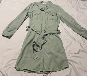 UNTUCKit for her Olivia dress size 12 With Belt Beautiful sage color - Picture 1 of 7