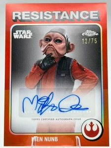 Topps Star Wars 2025 cromo NIEN NUMB 1975 tributo automático 27/75 resistencia - Imagen 1 de 2