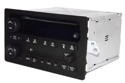 Radio CD Chevy Trailblazer 2006 AM FM con entrada auxiliar mejorada de 3,5 mm UB0 15234915 Foto 1 de 4