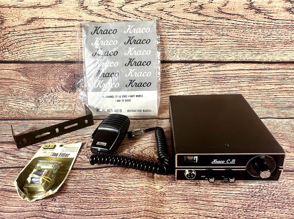 Kraco 40 Chanel Mobile CB Radio KCB 4010  Original Mic Vintage Japan Open Box - Image 1 of 4