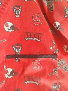 north carolina state wolfpack Scrub Top Medical Scrubs Nurse Vet Home Healthcare - Picture 1 of 4