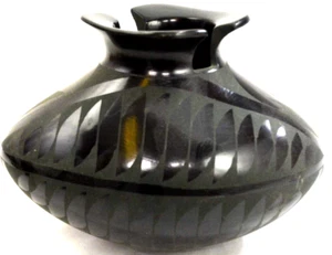 Fine Mata Ortiz Casa Grande Blackware Oval Gourd Shape Pottery Bowl 7.75" Signed - Picture 1 of 8