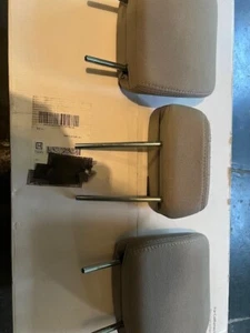2014-2018 SUBARU FORESTER OEM 1-SET OF REAR HEADREST.COLOR IS GRAY. - Picture 1 of 4