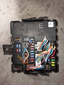 2009-2015 Nissan Titan Armada IPDM Controller Fuse Box Module 284B7 ZE03B - Picture 1 of 2