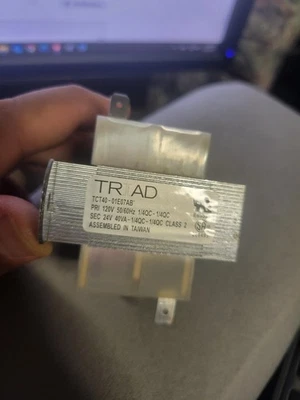 Triad Magnetics TCT40-01E07AB PWR XFMR LAMINATED 40VA CHAS MT new without box - Image 1 of 4