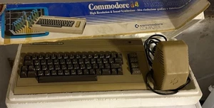 Commodore 64 + Floppy + stampante ( Tutto con scatola originale) - Afbeelding 1 van 5