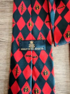 Corbata roja Henley Royal Regatta estampada 100 % seda pura remo diamante emblema logotipo - Imagen 1 de 7