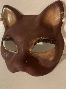 Handgefertigte Therianische Katzenmaske braun/hellbraun mit Glitzer und Wimpern mit Ohrringen - Bild 1 von 7
