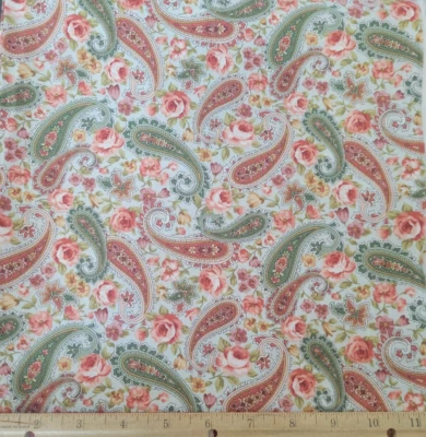 Tela de algodón colorida de cachemira con rosas rosas y flores rosas por yarda Foto 1 de 2