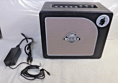 MOOER 15W Digital Guitar Amp Amplifier Modulation Delay Reverb Effects Cabinet - Image 1 of 4