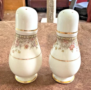 Great Pair Vintage Noritake Ireland Morning Jewel Salt & Pepper Shakers - Picture 1 of 7