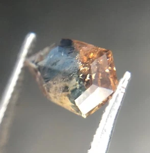 0.80ct Rare axinite blue zoning from Pakistan balochistan - Picture 1 of 5