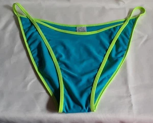 WILD FABLE XL Aqua Blue Hi-Cut Bikinihose Neongrün/Gelb Besatz NEU - Bild 1 von 4