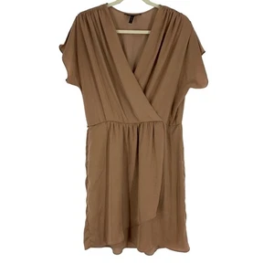 BCBGMaxAzaria beige knielanges Kleid Größe Large - Bild 1 von 6