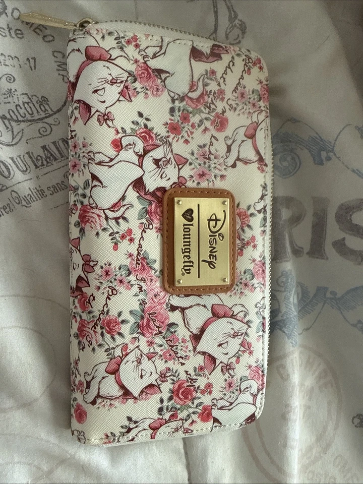 Cartera Loungefly Disney los Aristocatos Marie Gato Flores Rosa Mini Cremallera Foto 1 de 4
