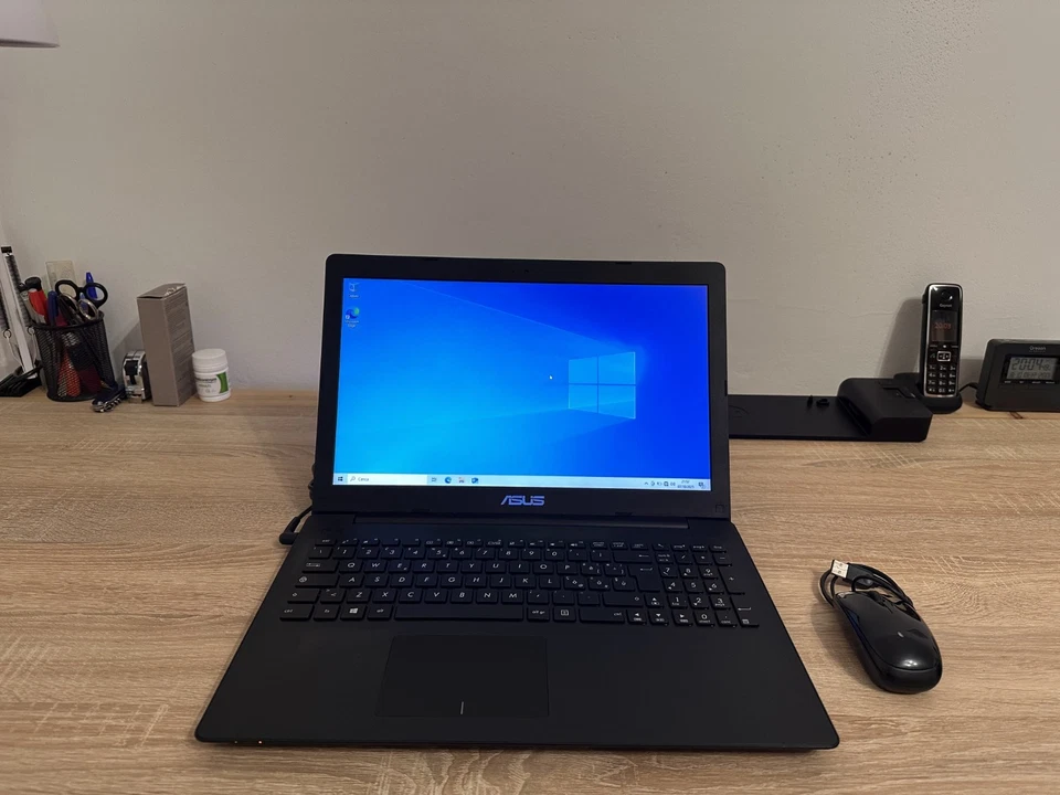 Notebook Asus X553MA[Intel N2840,4Gb,500Gb] Batteria da sostituire - Immagine 1 di 4