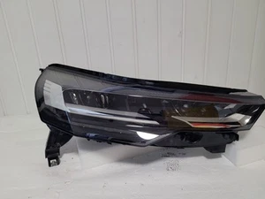 RENAULT CAPTUR II FACELIFT 2024-ON DRIVER SIDE RIGHT LED HEADLIGHT P/N 260101885 - Picture 1 of 22