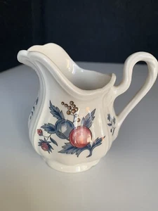 Wedgwood Williamsburg Potpourri Milchkännchen NK510 Made In England Floral Weiß - Bild 1 von 7