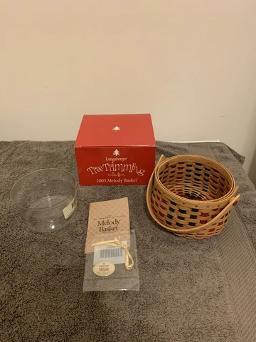 Longaberger 2003 Melody Basket w/ Plastic Protector & Ceramic Tie On Cover