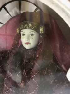 Star Wars Porcelain Doll Natalie Portman as Queen Amidala (84F) - Picture 1 of 23