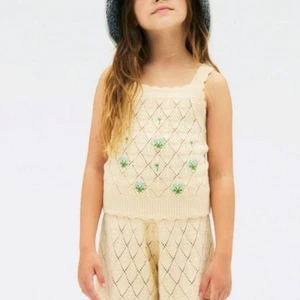 Zara Girls Crochet Knit Sweater Yellow Floral Embroidered Size 8-9 - Picture 1 of 7